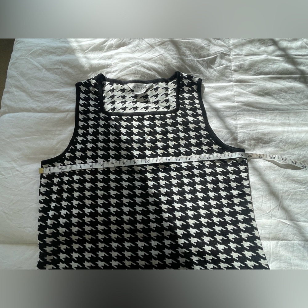 Exclusively Misook Black & White Houndstooth Sleeveless Knit Shell Top Size L - Picture 6 of 7